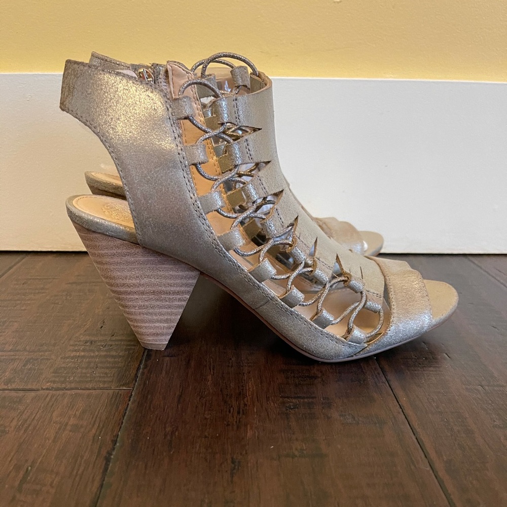 Vince Camuto peep toe cut out sandal